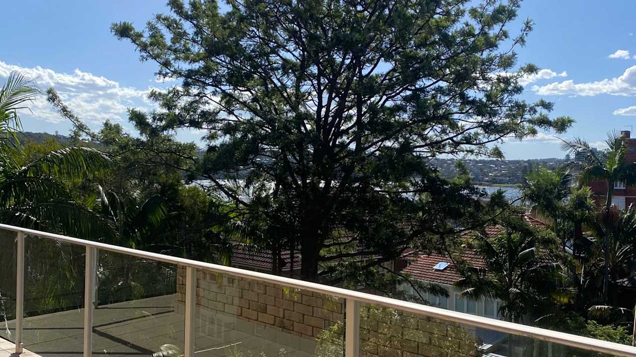 Unfurnished room in a flatshare