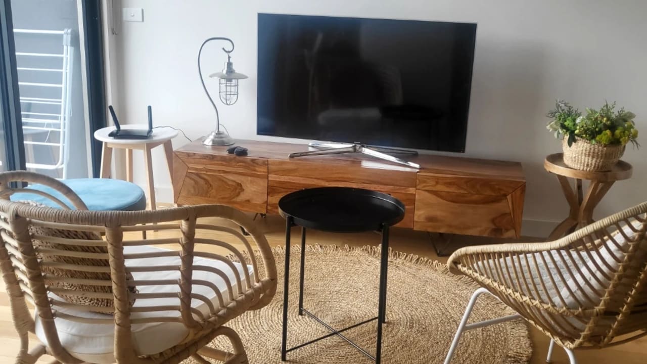 Furnished room with own bathroom
