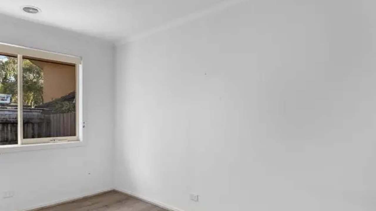 Whole property with 4 rooms for rent