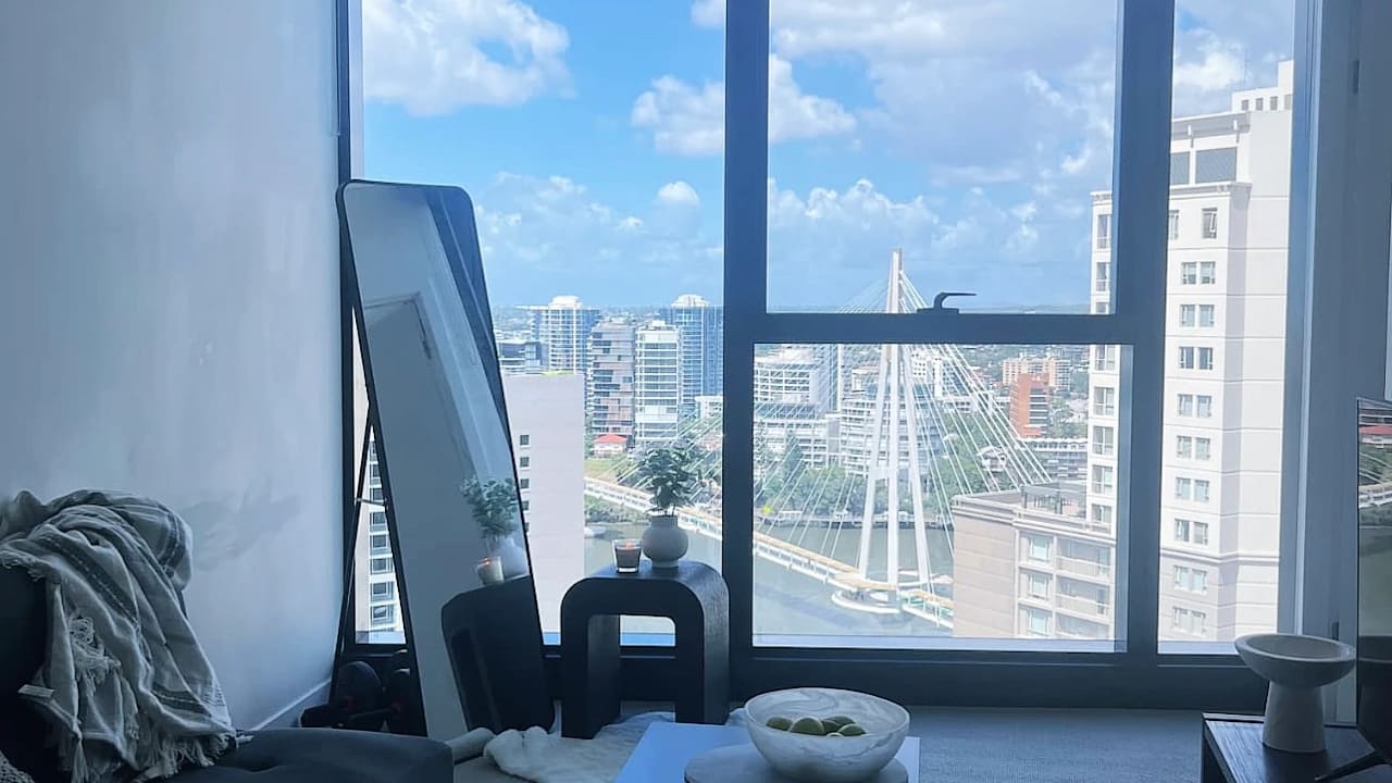 Furnished room in a flatshare