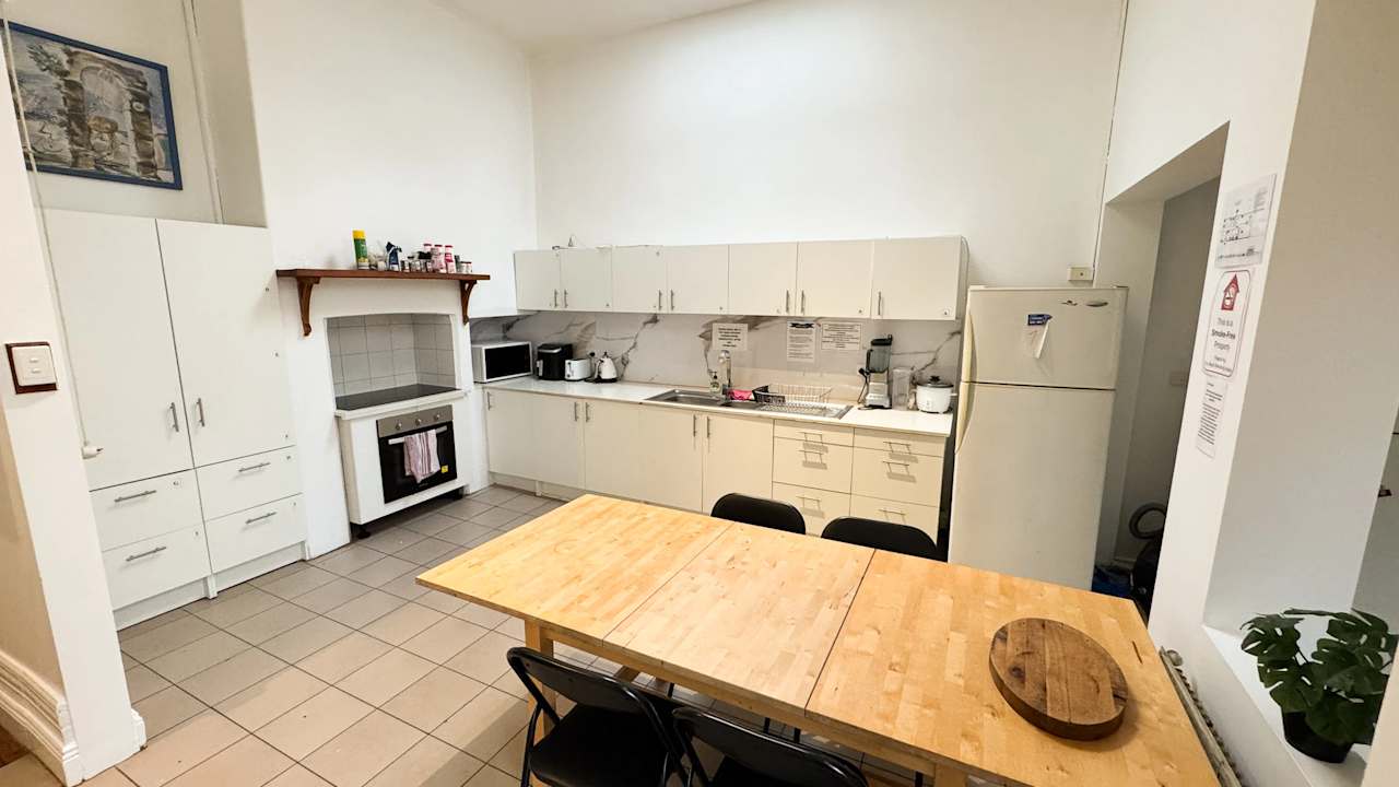 Furnished room in a share house