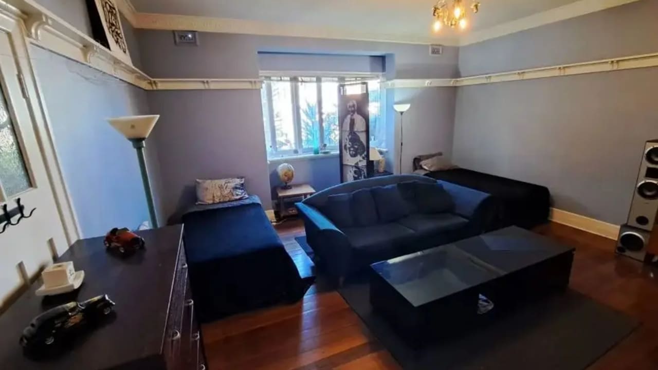 Furnished room in a flatshare