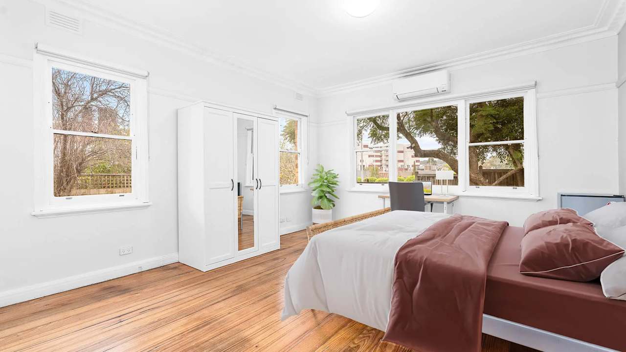 Furnished room in a share house