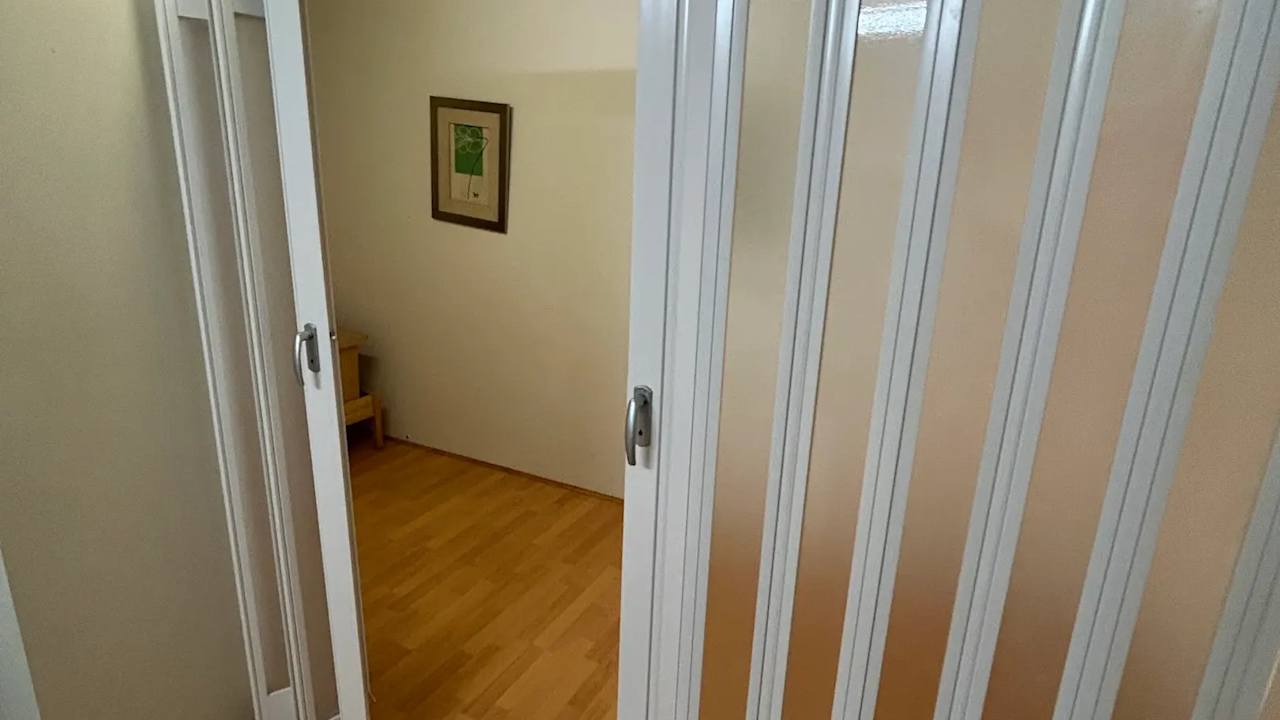 Whole property with 2 rooms for rent