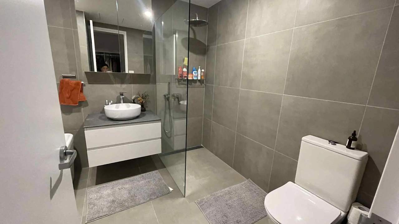 Room with ensuite in a flatshare