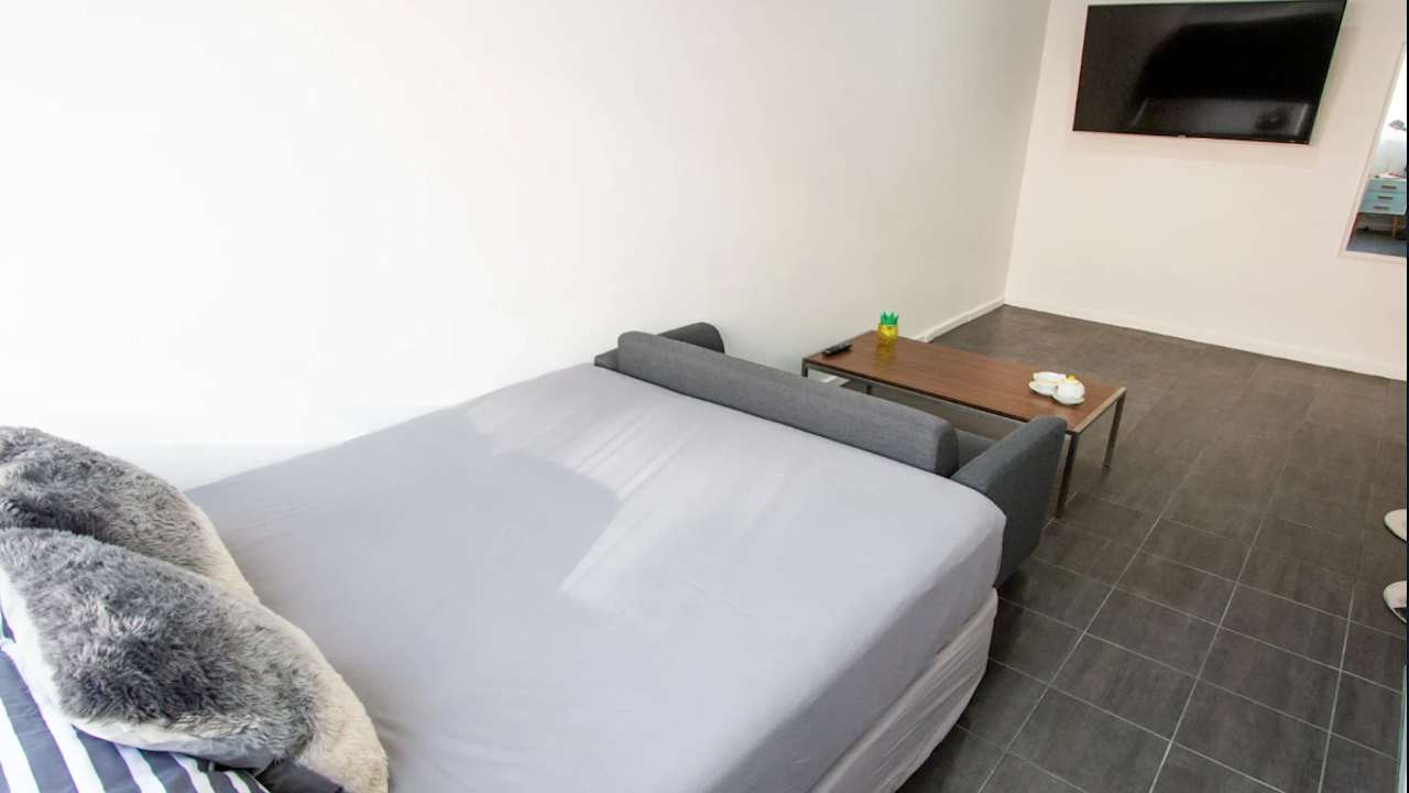 Furnished room studio flat for rent