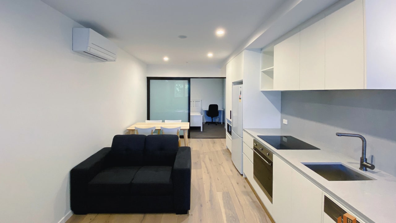 Furnished room with own bathroom
