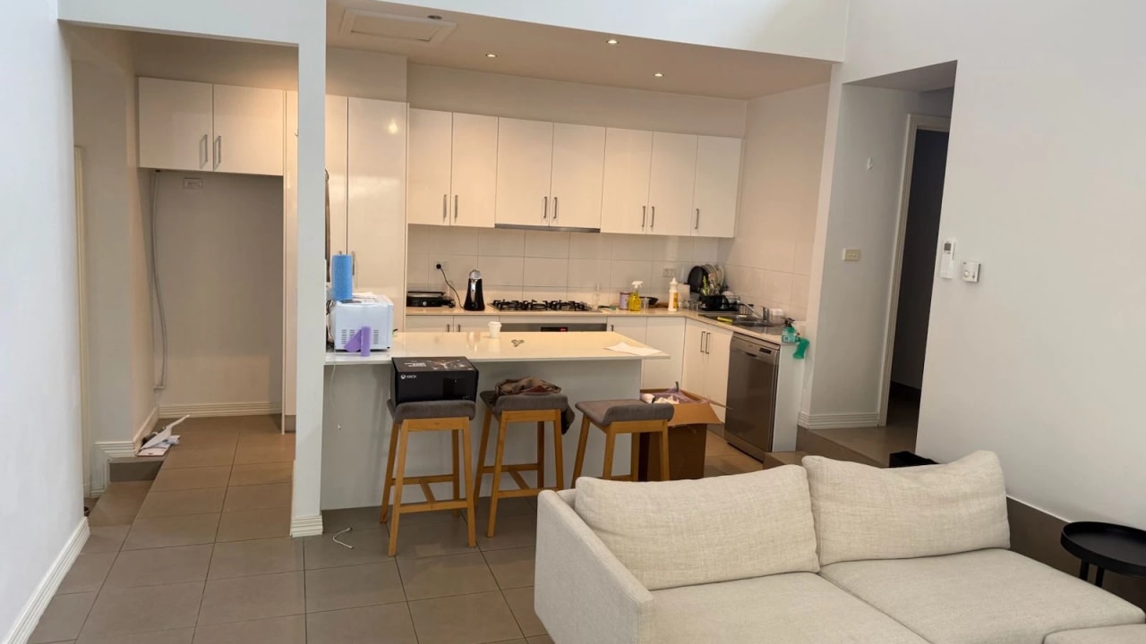 Furnished room in a share house