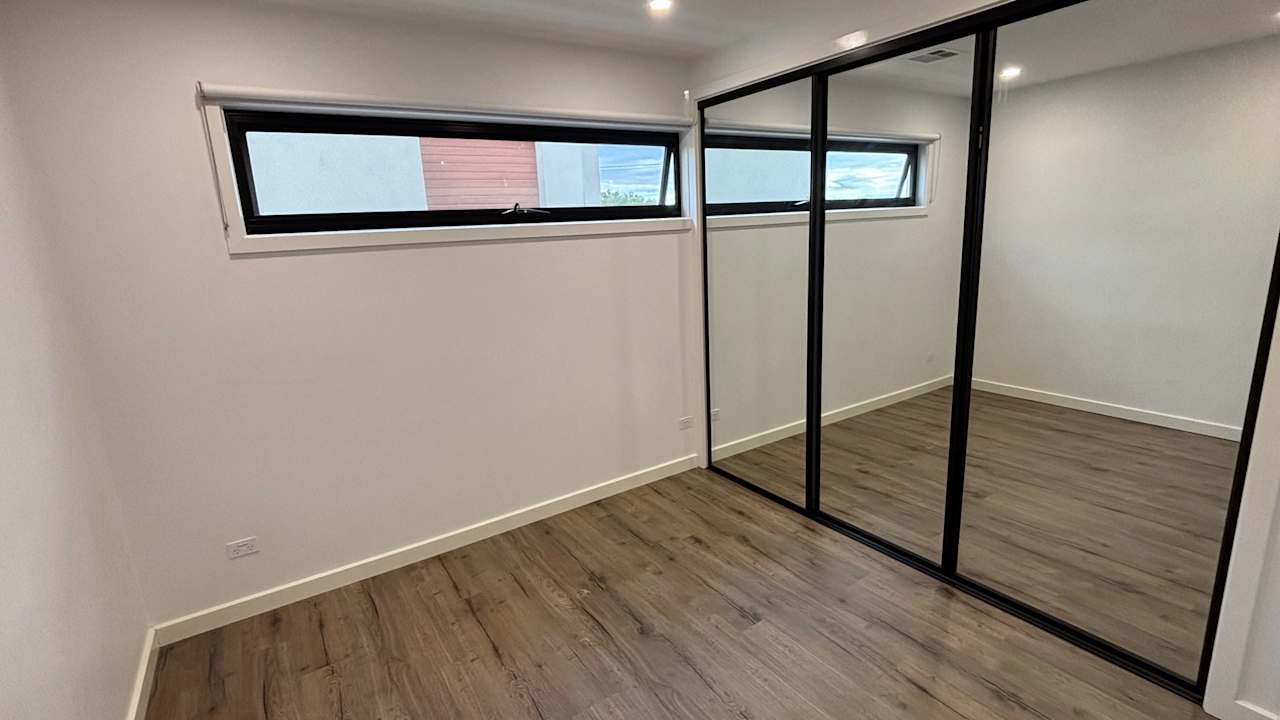 Unfurnished room in a share house