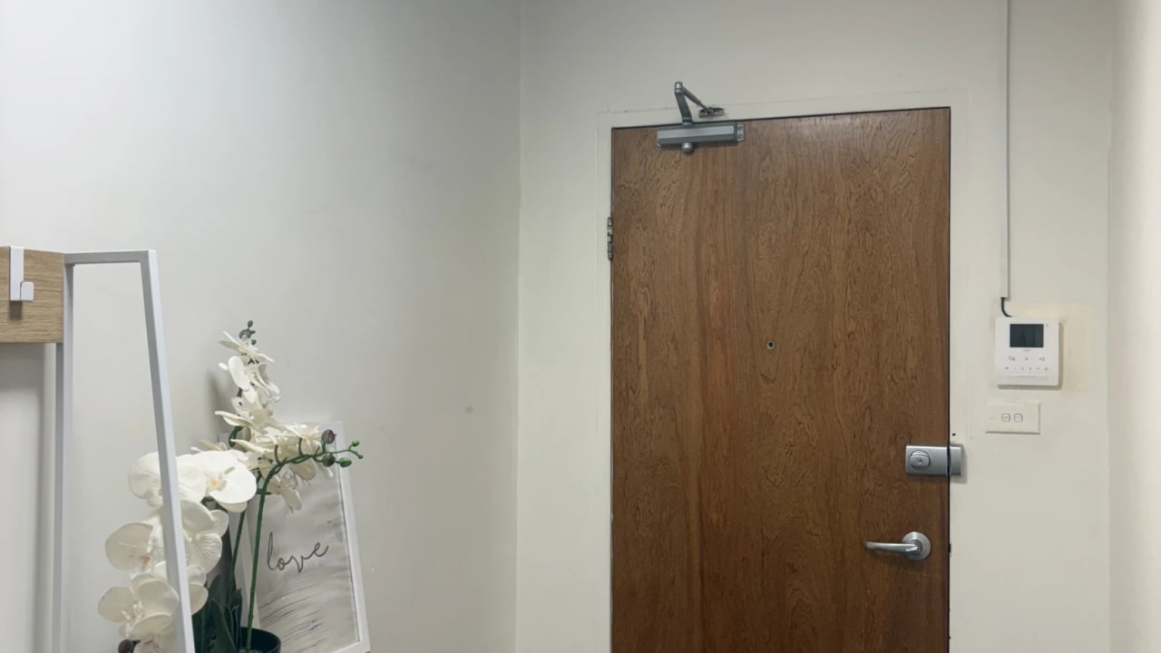 Furnished room in a flatshare