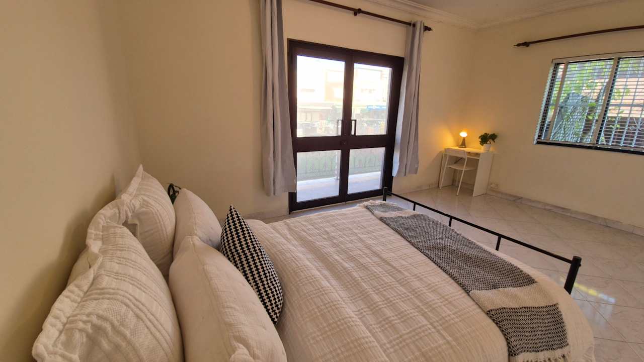Furnished room in a flatshare