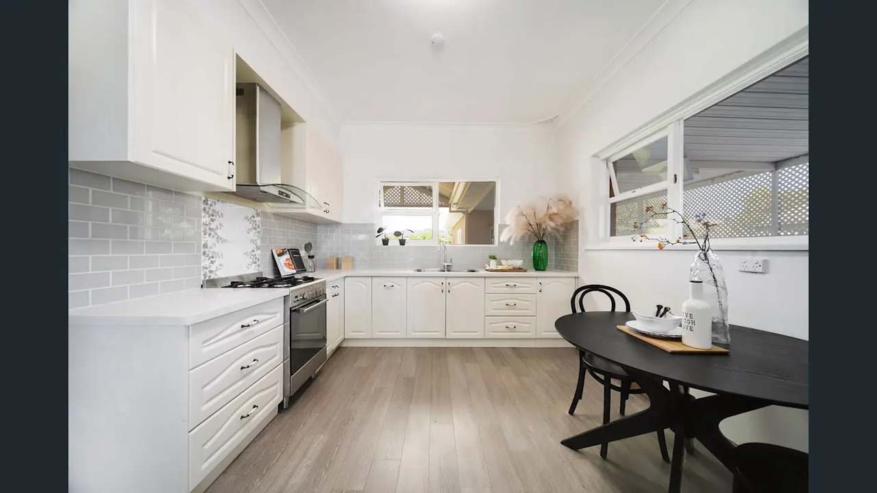 Furnished room in a share house