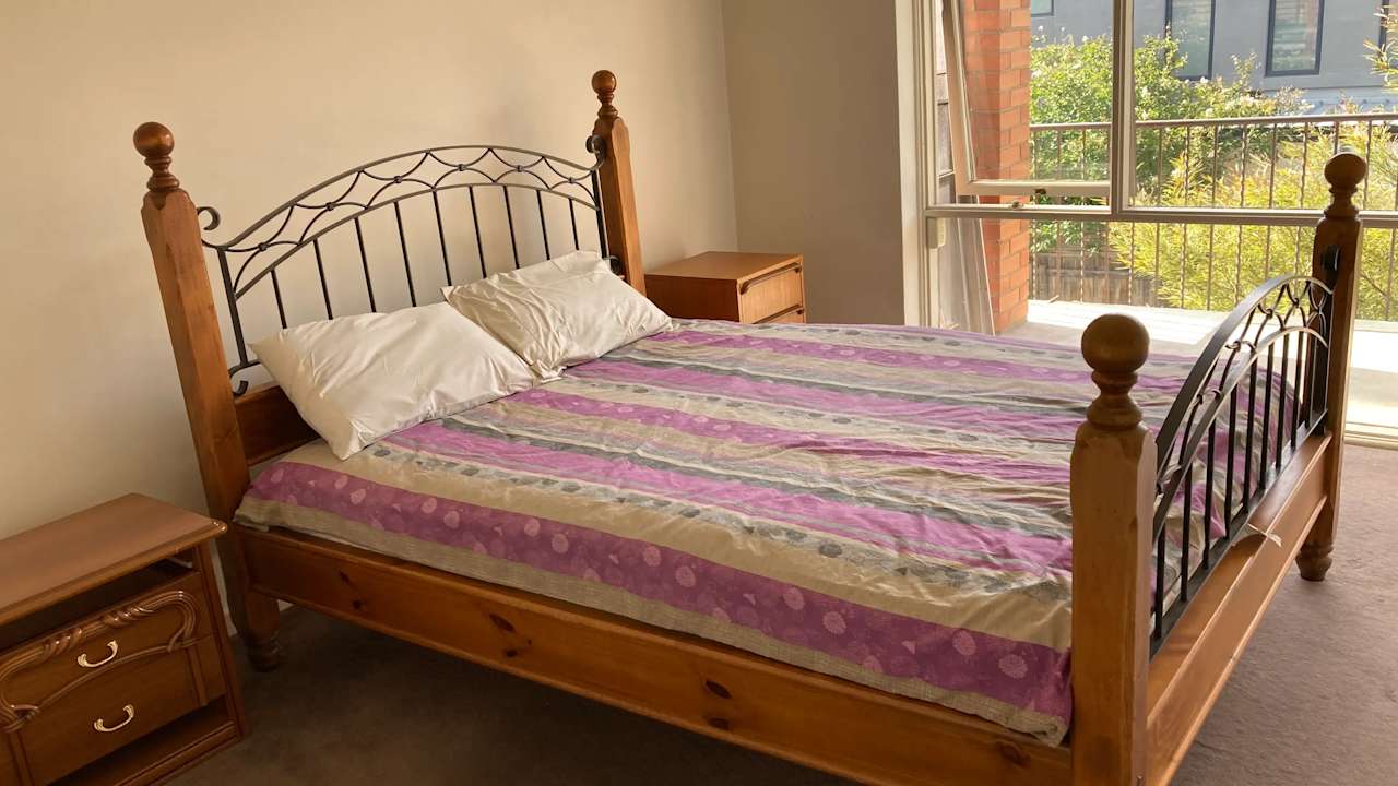 Unfurnished room in a flatshare