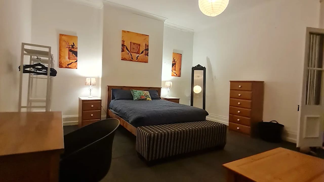 Furnished room in a share house