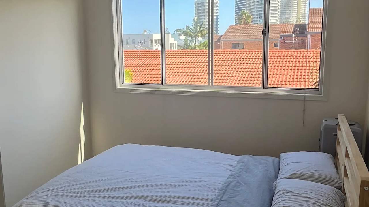 Room in a share house