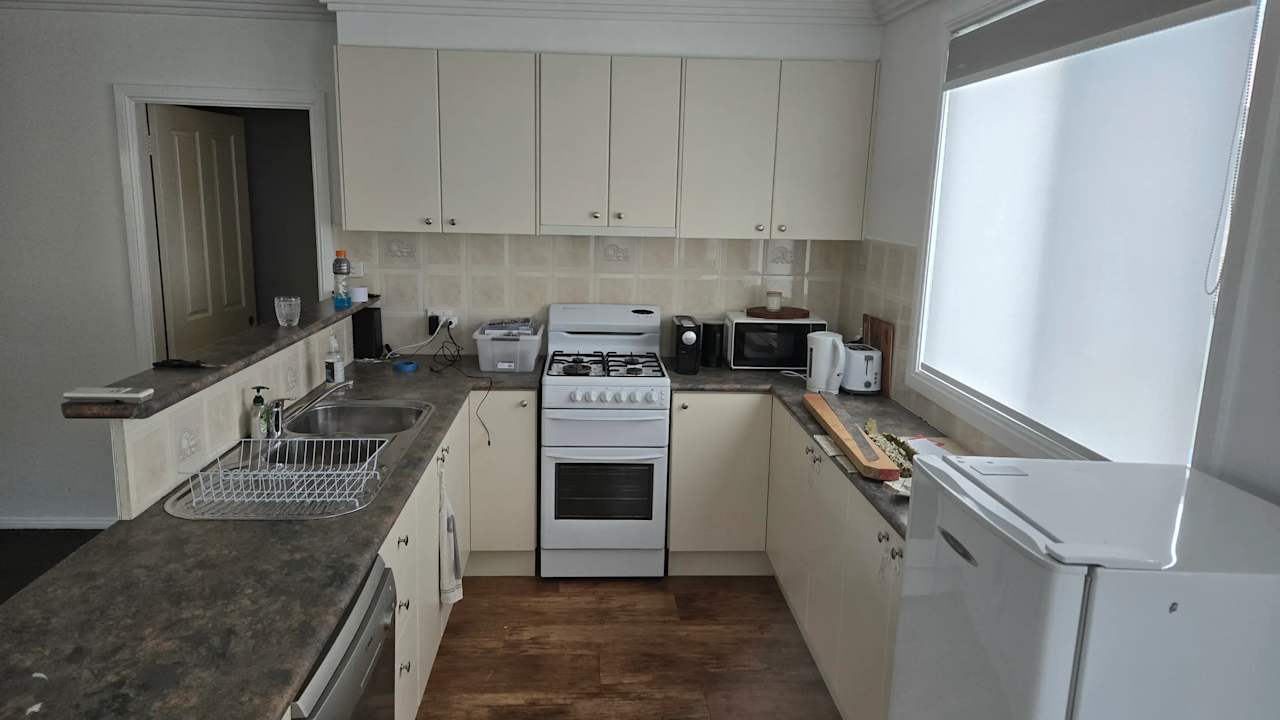 Unfurnished room in a share house