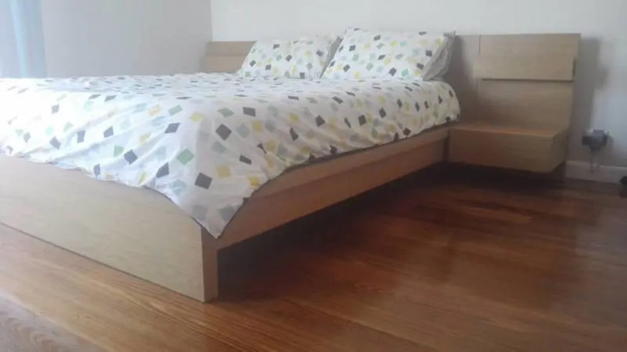 Furnished room in a flatshare