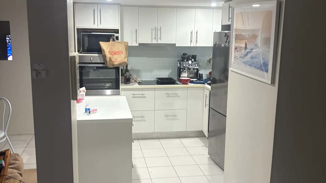 Room in a share house