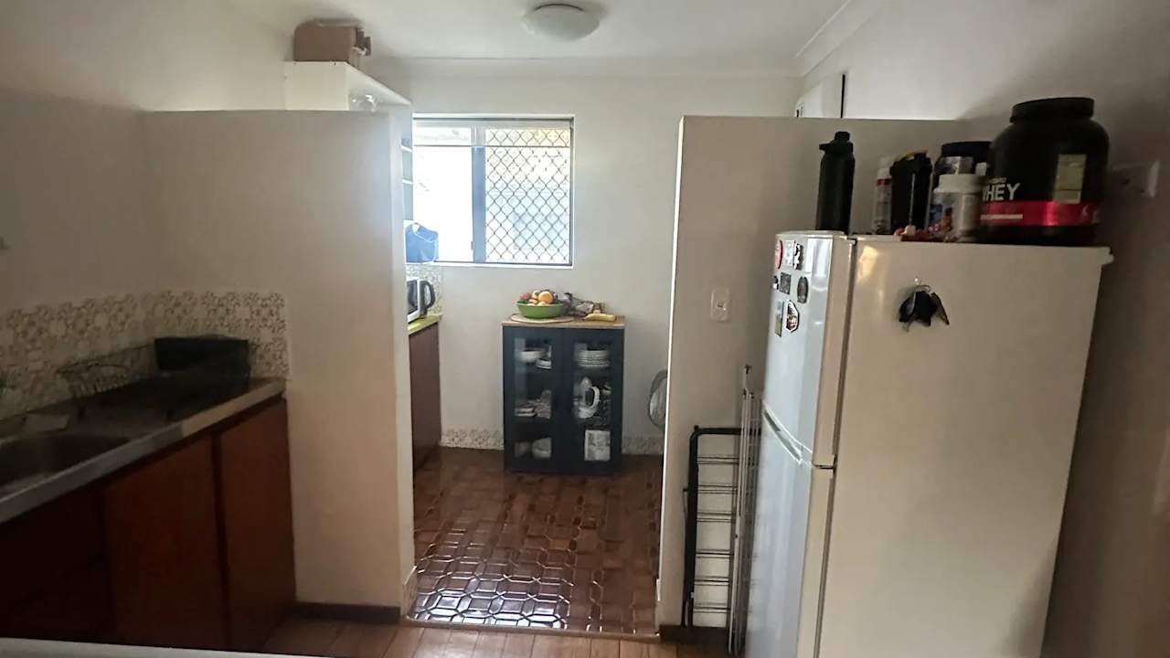 Furnished room in a flatshare