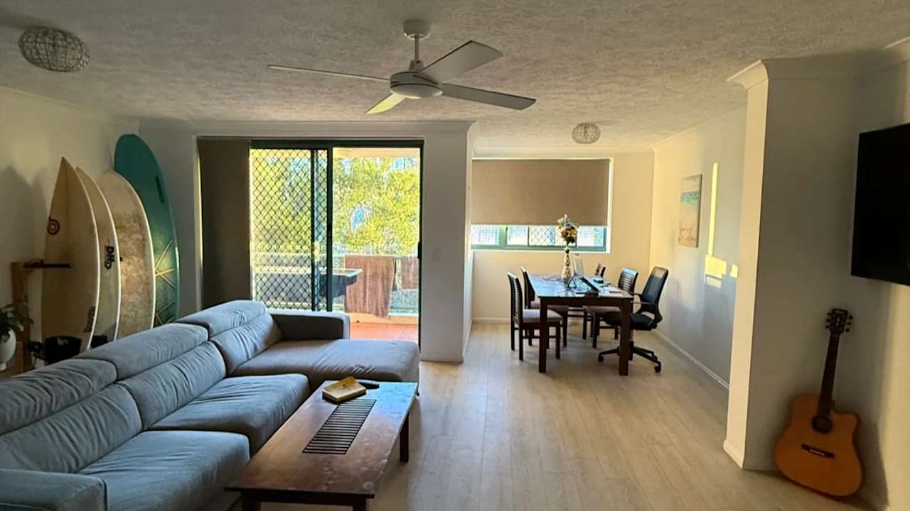 Whole property with 2 rooms for rent