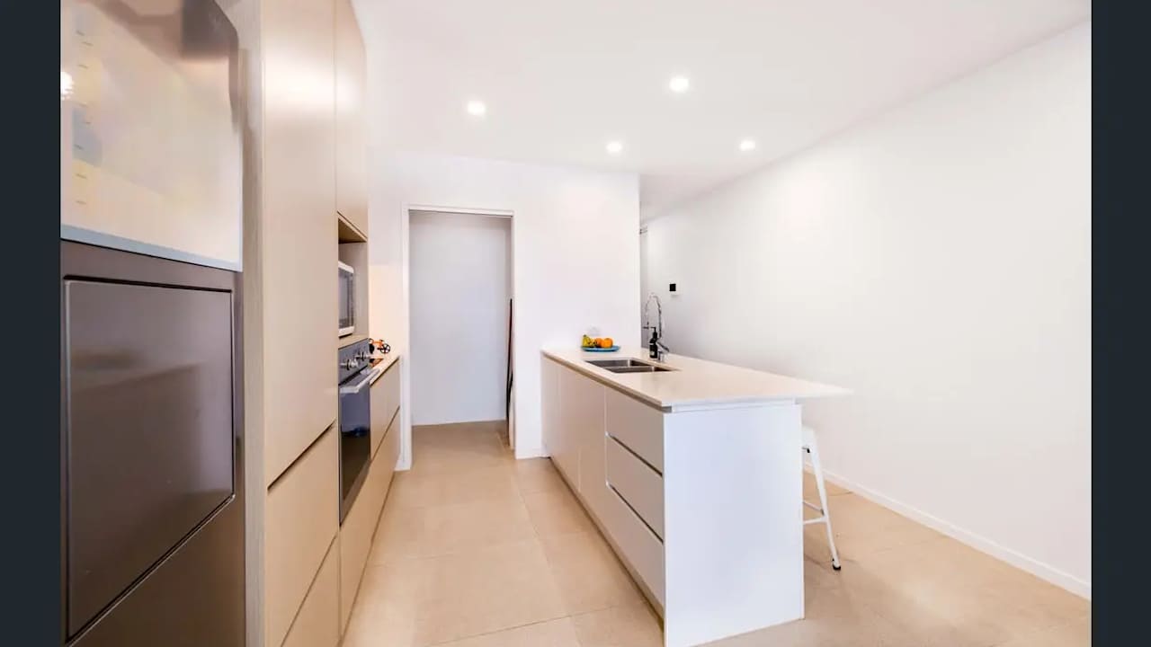 Unfurnished room with own bathroom