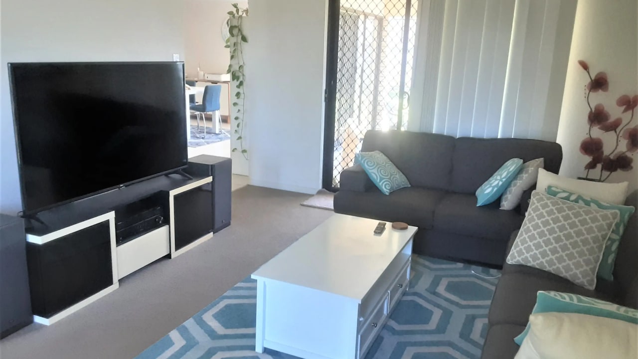 Room in a share house