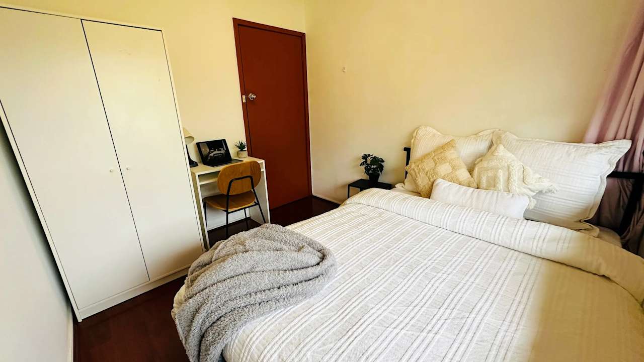 Whole property with 4 rooms for rent