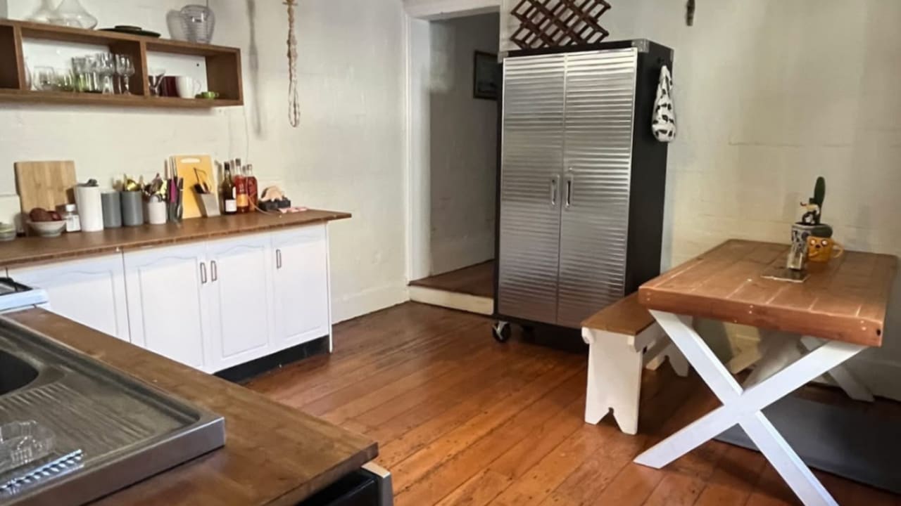 Unfurnished room in a share house