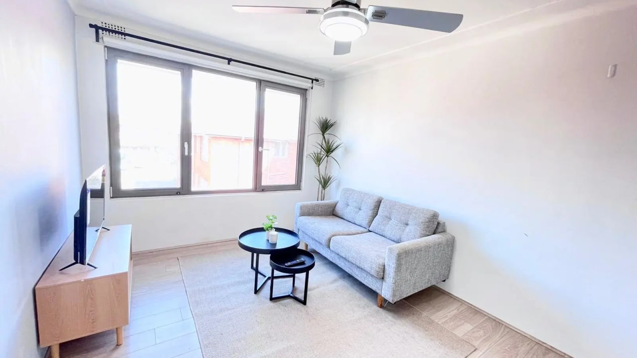 Whole property with 2 rooms for rent