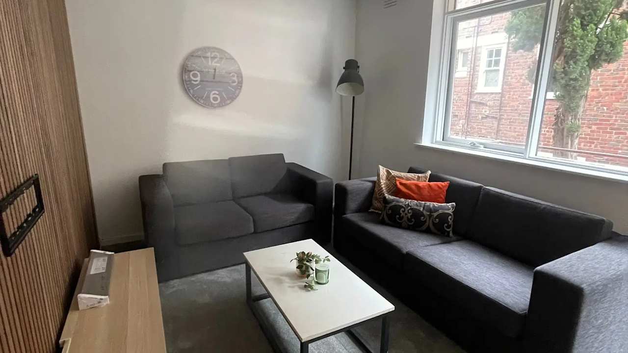 Whole property with 3 rooms for rent