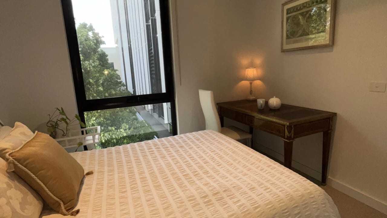 Furnished room with own bathroom