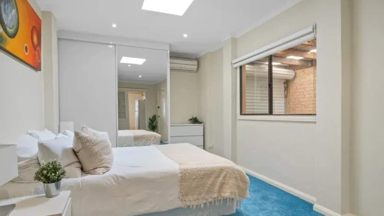 Furnished room studio flat for rent