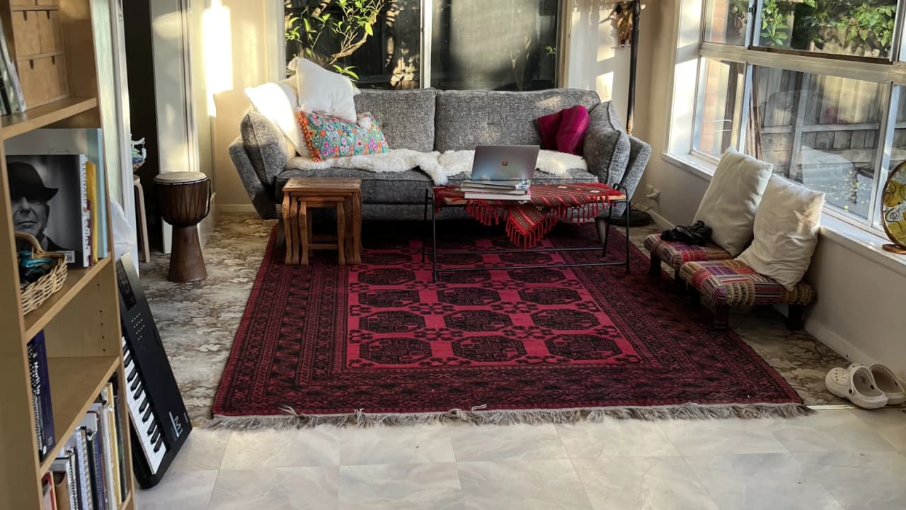 Room in a share house