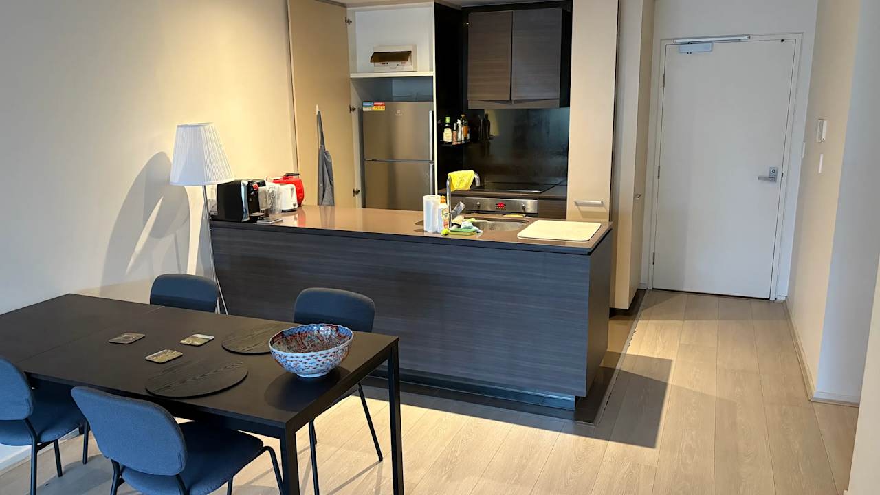 Furnished room with ensuite in a flatshare