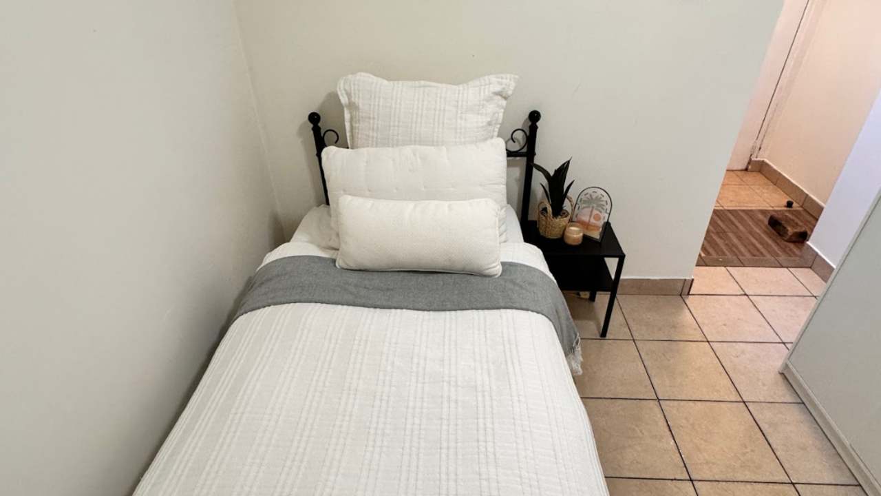 Furnished room studio flat for rent