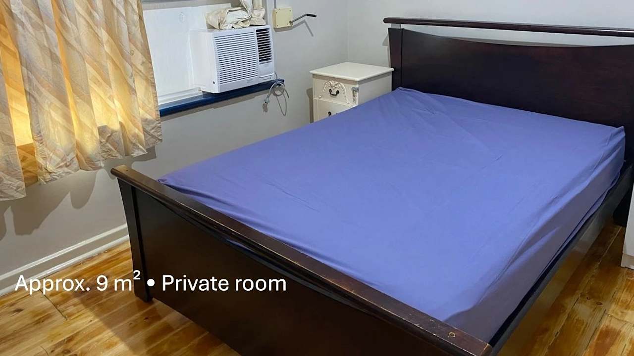 Furnished room in a share house