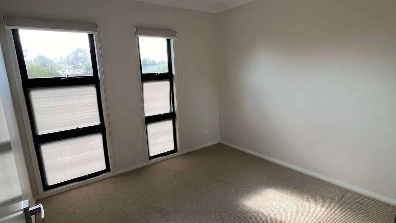 Unfurnished room in a share house