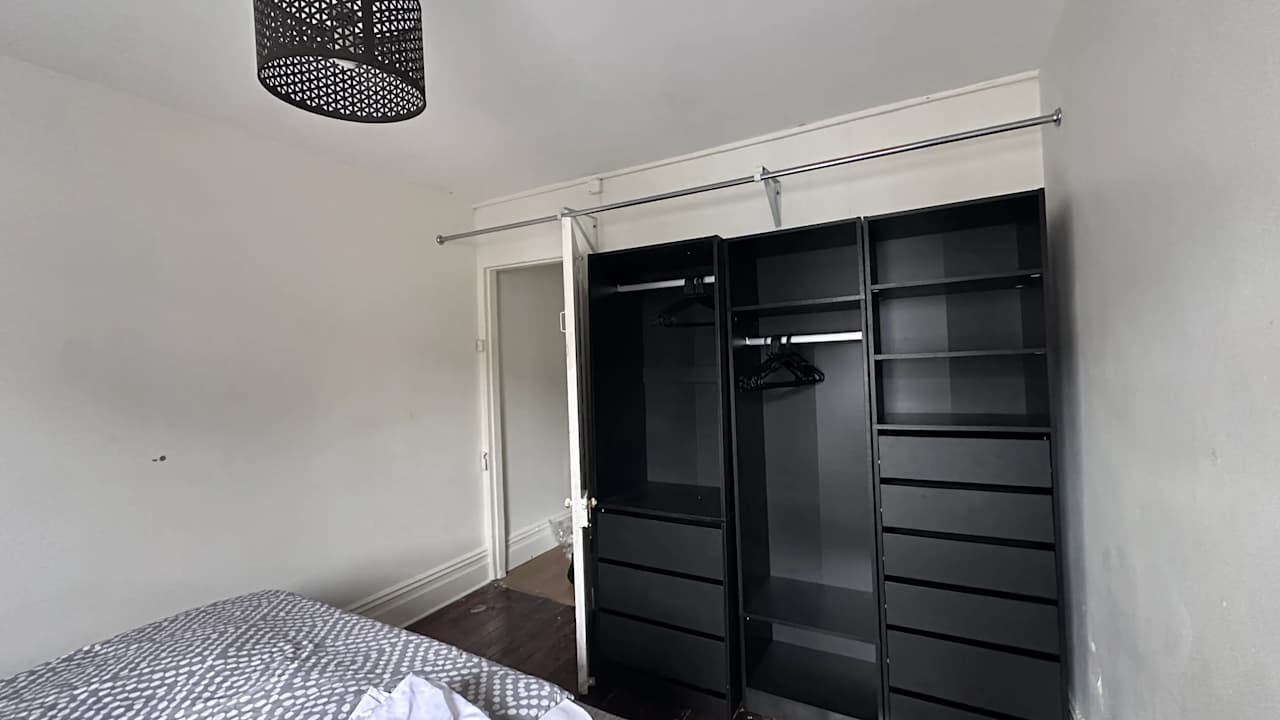 Furnished room in a share house