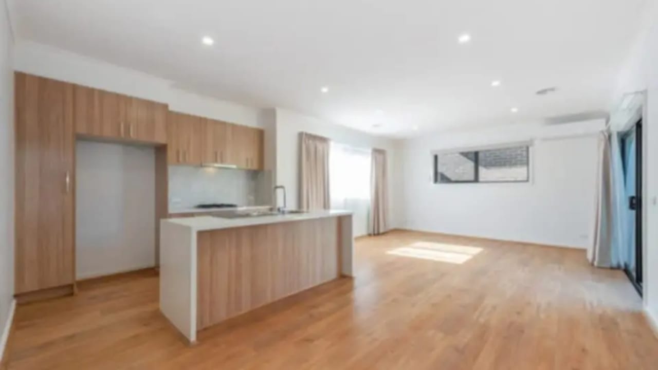 Unfurnished room with own bathroom