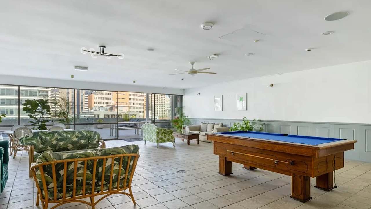 Furnished room studio flat for rent