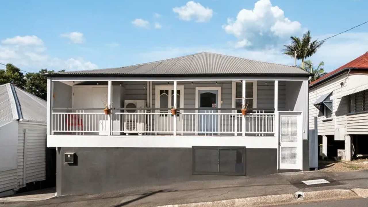 Room in a share house