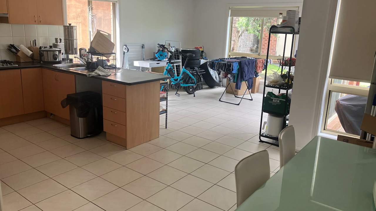 Unfurnished room in a share house