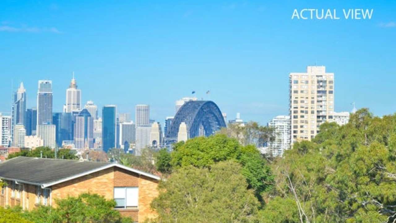 Unfurnished room in a flatshare