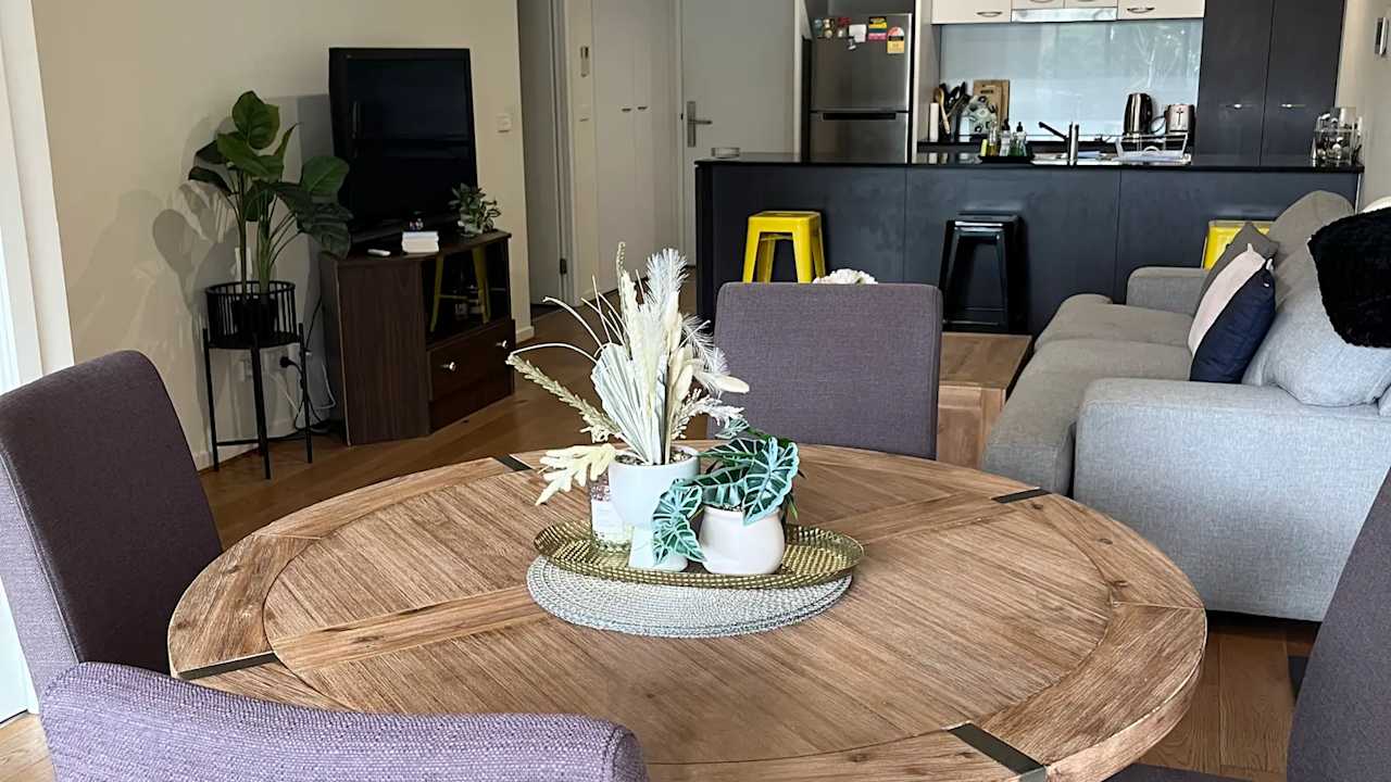 Furnished room with ensuite in a flatshare