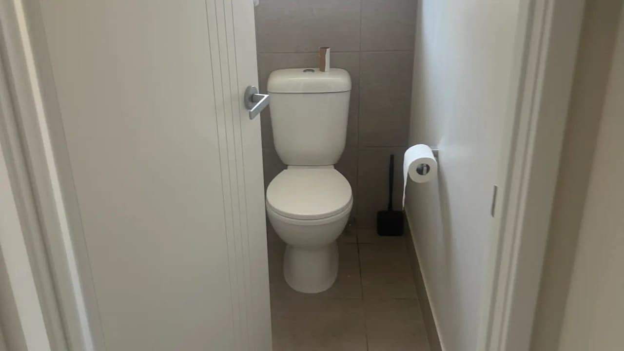 Room in a share house