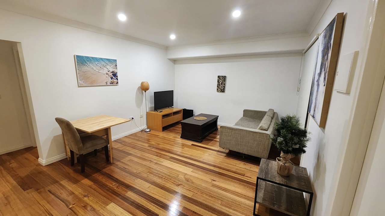 Whole property with 2 rooms for rent