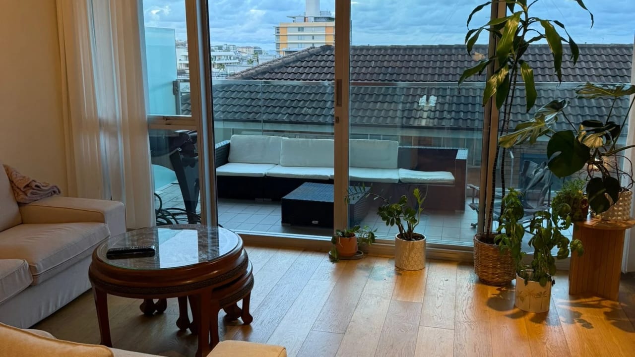 Whole property with 2 rooms for rent
