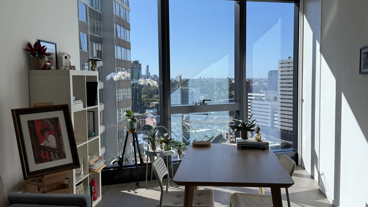 Furnished room with ensuite in a flatshare