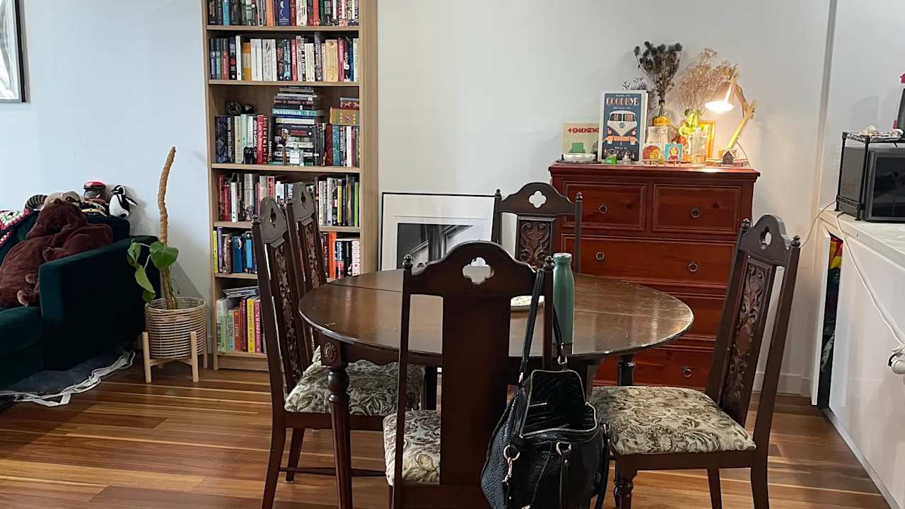 Unfurnished room with ensuite in a flatshare