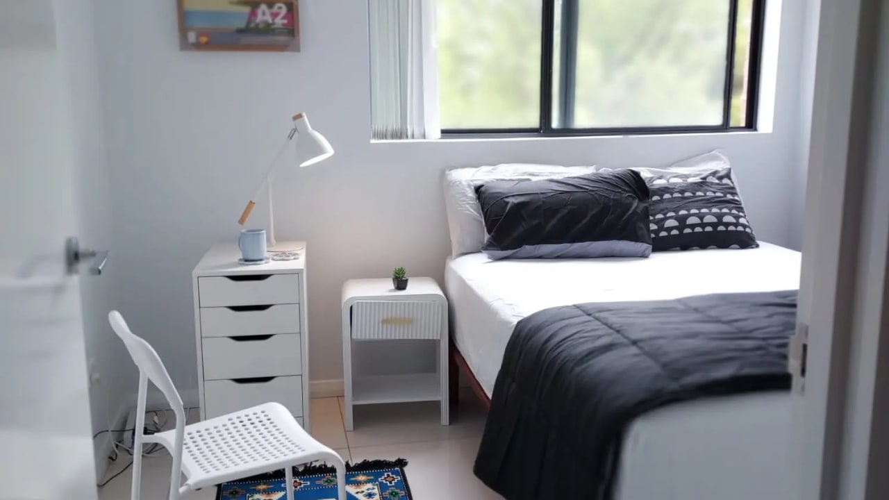 Furnished room with own bathroom